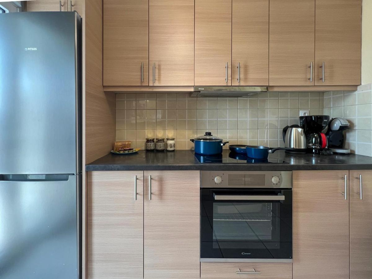 Chiou Spacious 90Sqm Apt In Atenas Exterior foto